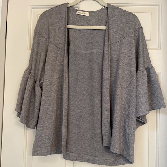 3/$15 ✨✨ Pebble and Stone Gray Open Cardigan - Picture 2 of 3